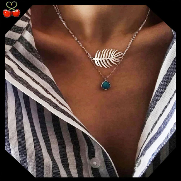 2/$25 🍒 ZELDA Drop Leaf Necklace - Picture 1 of 4